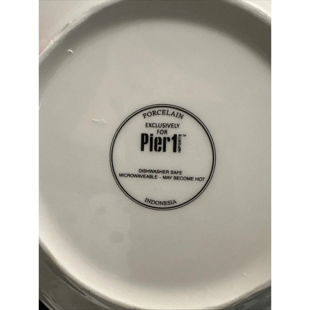 Set of 4 Pier One 8.5 Plates Bright Floral Discontinued Scalloped Rim